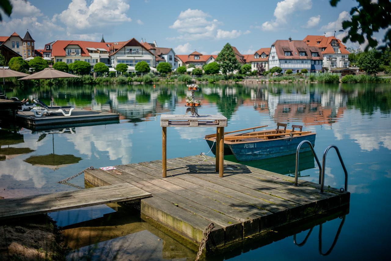 Seehotel Niedernberg - Das Dorf Am See Exterior foto