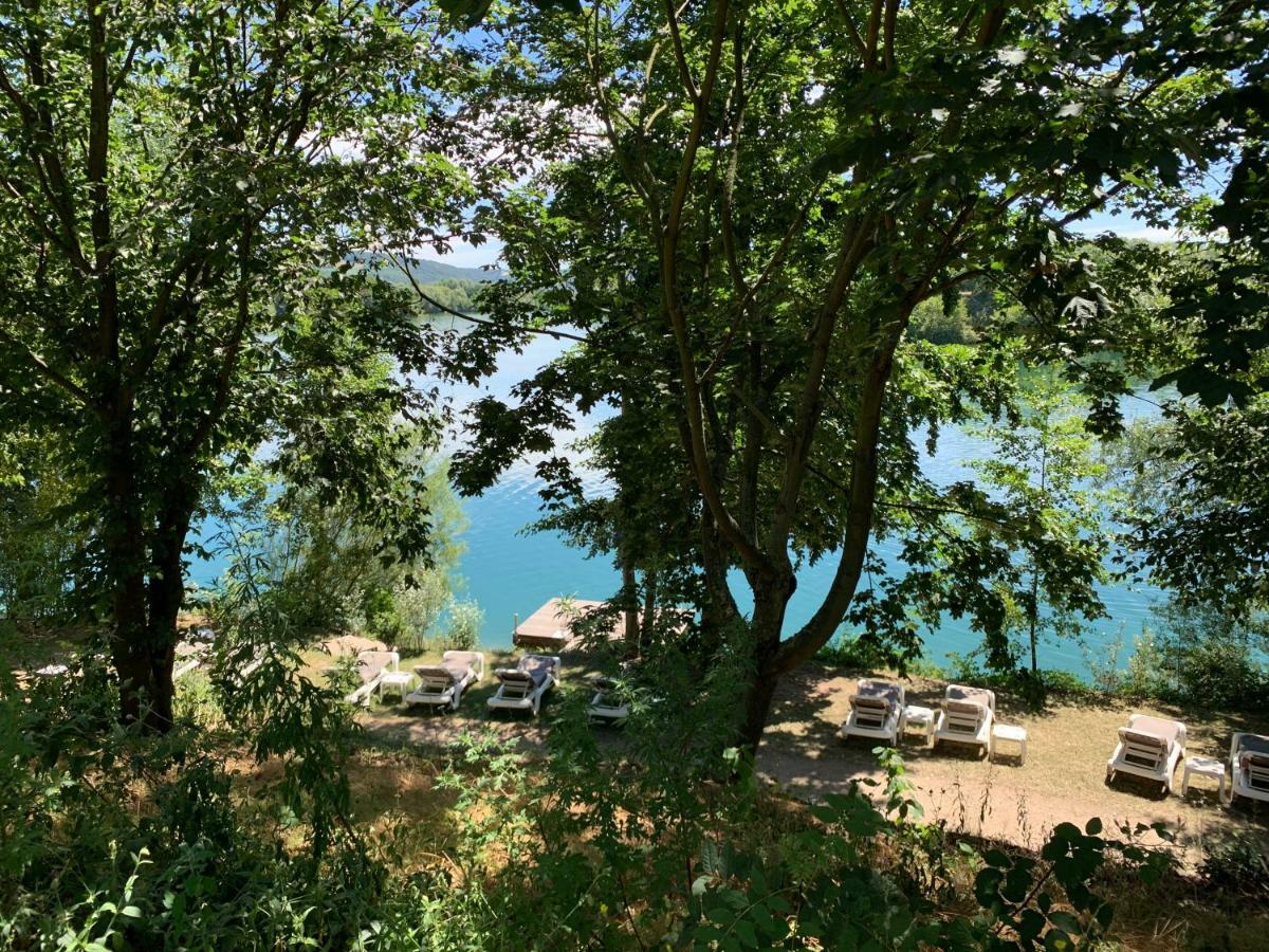 Seehotel Niedernberg - Das Dorf Am See Exterior foto